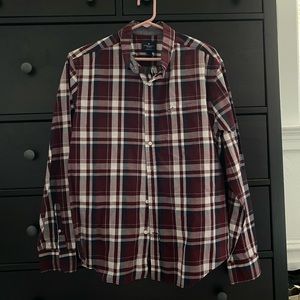 AE | American Eagle maroon plaid button down shirt size L